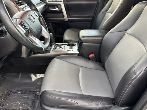Used 2016 Toyota 4Runner SR5 Premium AWD/4WD image 13