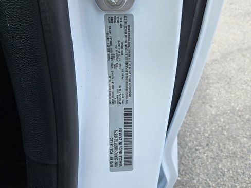 New 2026 Chrysler Pacifica Select image 16