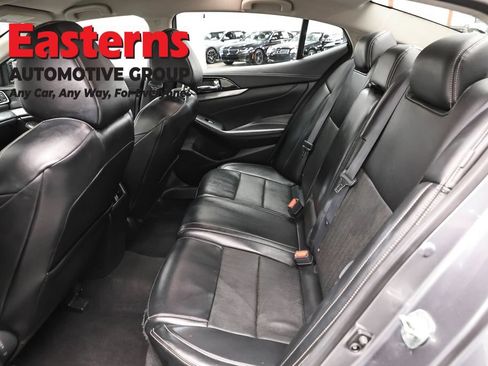 Used 2023 Nissan Maxima SV w/ Floor Mat Group FWD image 22