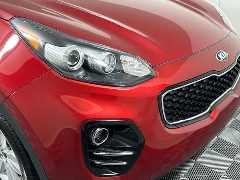 Used 2019 Kia Sportage LX AWD/4WD image 12