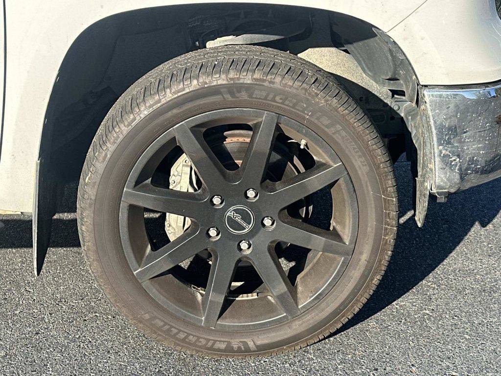Used 2021 Toyota Tundra SR5 w/ SR5 Leather Package AWD/4WD image 10