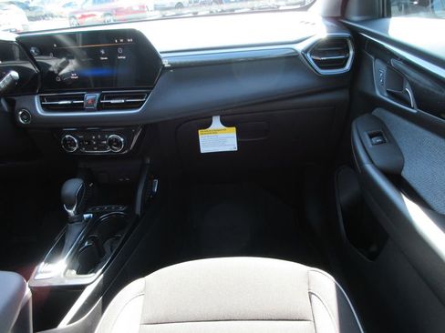 New 2026 Chevrolet TrailBlazer LT w/ Convenience Package image 17