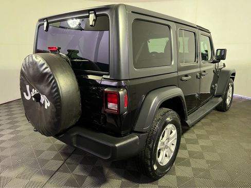 Used 2018 Jeep Wrangler Unlimited Sport S AWD/4WD image 7