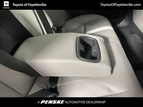Used 2026 Toyota Camry SE w/ Convenience Package FWD image 13