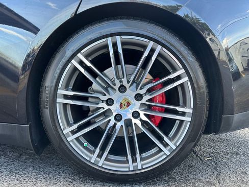 Used 2015 Porsche Panamera GTS image 48