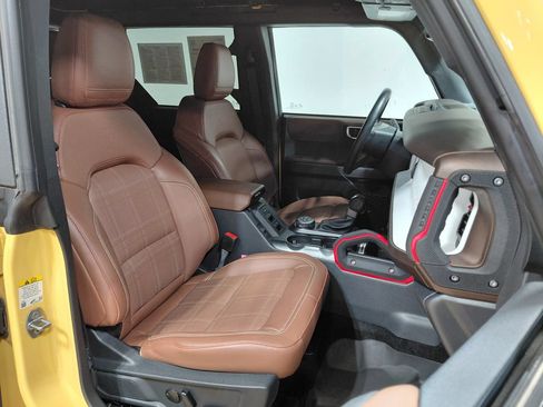 Certified 2023 Ford Bronco Heritage Edition AWD/4WD image 27