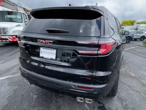New 2026 GMC Acadia AT4 w/ Luxury Package AWD/4WD image 9