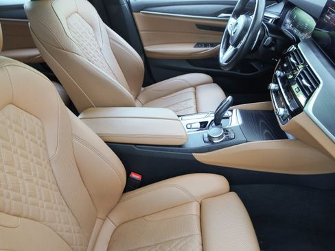 Used 2023 BMW 530i xDrive w/ M Sport Package AWD/4WD image 12