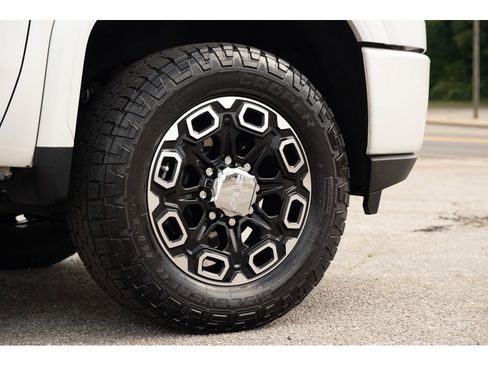 Used 2022 GMC Sierra 3500 Denali AWD/4WD image 10