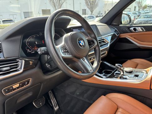 Used 2019 BMW X5 xDrive40i w/ M Sport Package image 16
