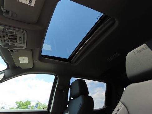 New 2026 Chevrolet Silverado 1500 RST w/ RST All Star Premium Package AWD/4WD image 7
