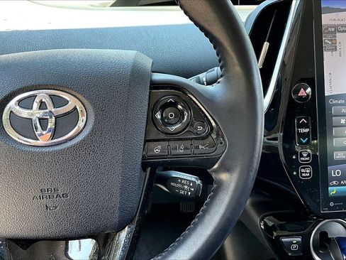 Used 2022 Toyota Prius Prime Limited FWD image 11