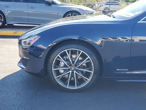 Used 2019 Maserati Ghibli S GranLusso image 11