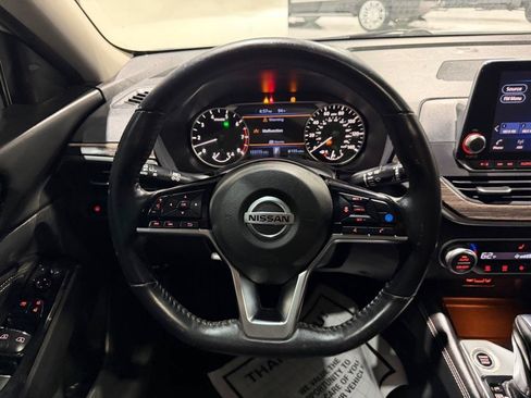 Used 2020 Nissan Altima 2.5 SL FWD image 23