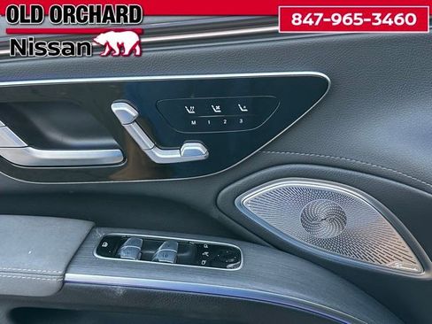 Used 2022 Mercedes-Benz EQS 580 4MATIC Sedan image 9
