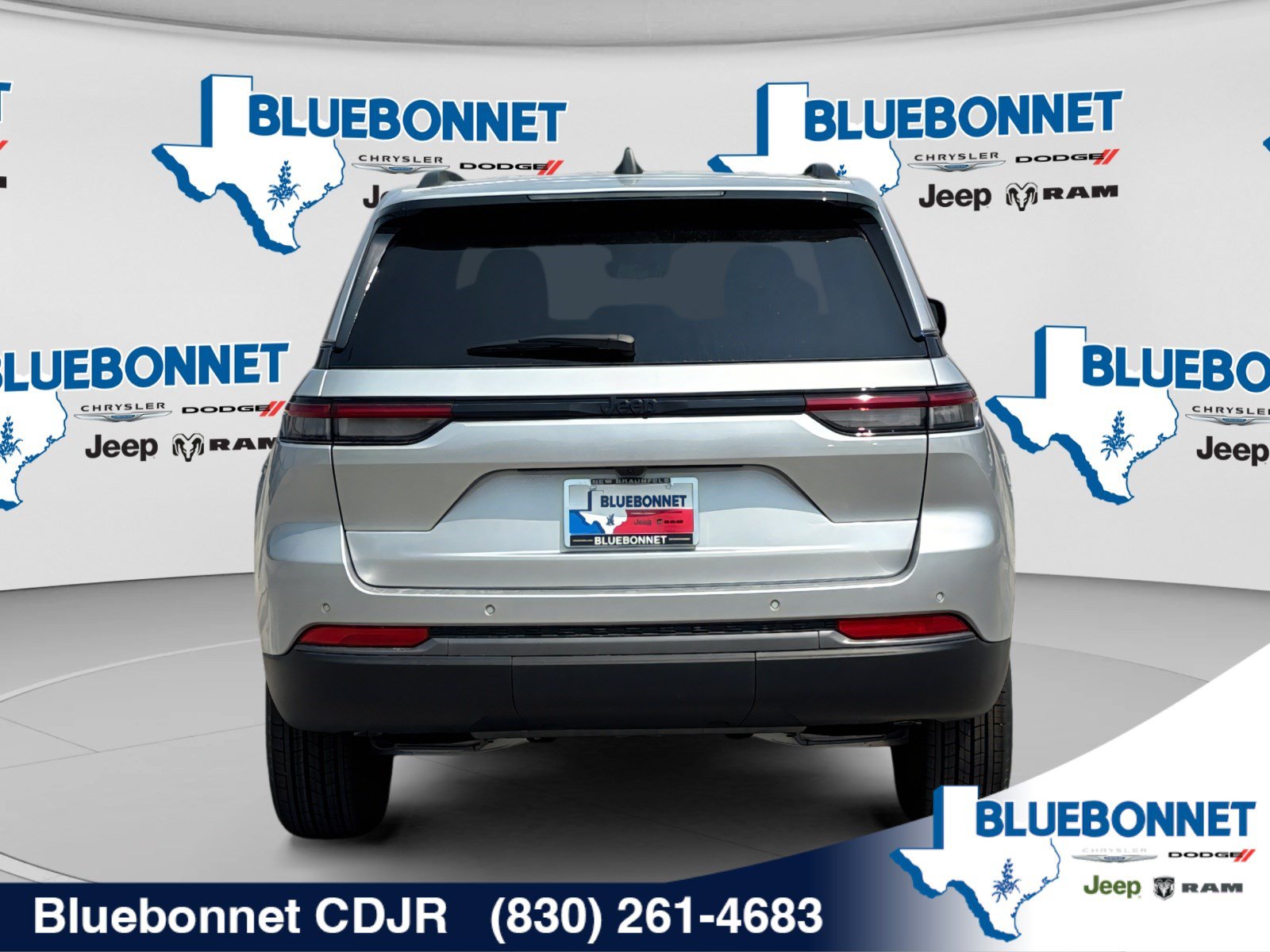 New 2026 Jeep Grand Cherokee Altitude RWD image 6