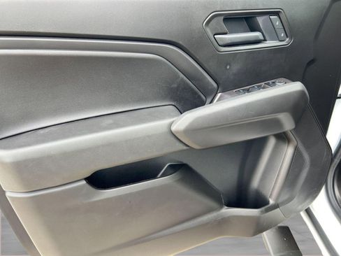 Used 2025 Chevrolet Colorado Trail Boss image 12