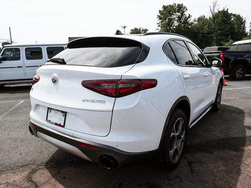 Used 2023 Alfa Romeo Stelvio Ti AWD/4WD image 6