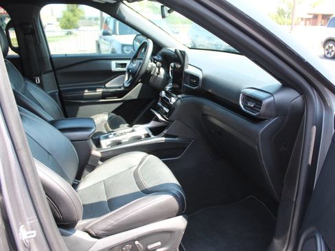 Used 2021 Ford Explorer ST w/ Equipment Group 401A AWD/4WD image 12