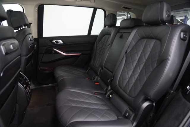 Used 2024 BMW X7 xDrive40i AWD/4WD image 40
