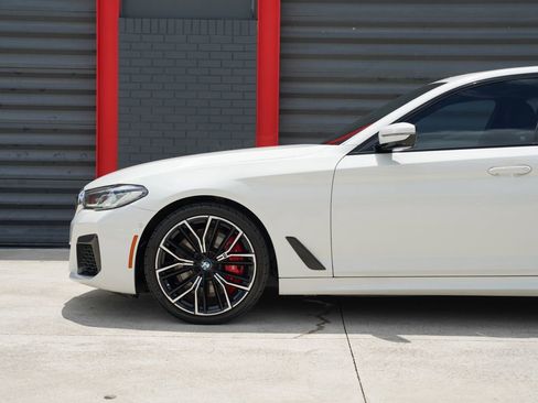 Used 2021 BMW 540i w/ M Sport Package RWD image 11