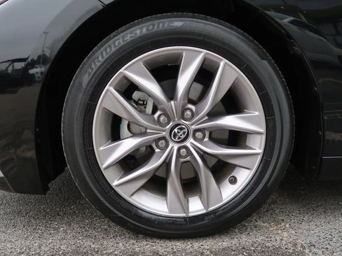 Used 2019 Toyota Avalon XLE image 53