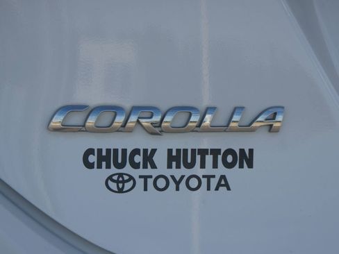 Used 2018 Toyota Corolla LE image 15