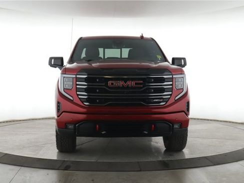 Used 2022 GMC Sierra 1500 AT4 w/ AT4 Premium Package AWD/4WD image 12