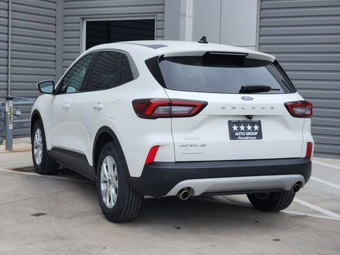 Used 2023 Ford Escape Active w/ Tech Pack #2 FWD image 5