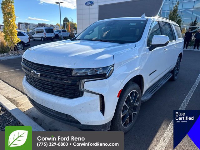 Used 2023 Chevrolet Suburban RST AWD/4WD image 3