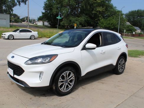 Used 2020 Ford Escape SEL AWD/4WD image 4