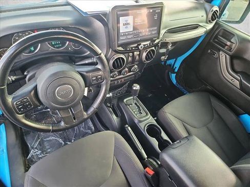 Used 2017 Jeep Wrangler Sport w/ Quick Order Package 24S AWD/4WD image 19