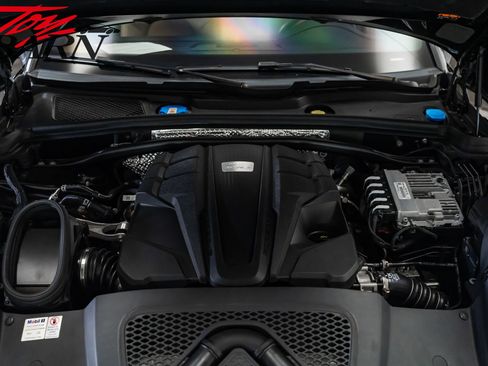 Used 2021 Porsche Macan S image 51