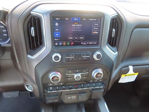 Used 2021 GMC Sierra 3500 Denali w/ Denali Ultimate Package AWD/4WD image 40