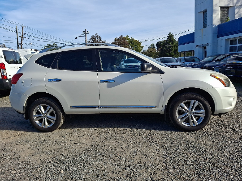 Used 2015 Nissan Rogue S w/ Convenience Package AWD/4WD image 9