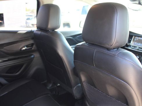 Used 2021 Buick Encore Preferred w/ Safety Package AWD/4WD image 10