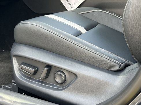 New 2026 Toyota Camry SE image 10