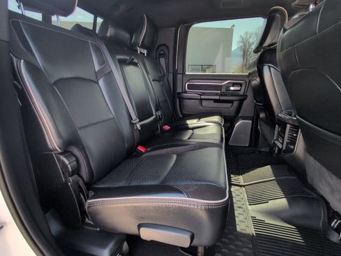 Used 2025 RAM 3500 Laramie AWD/4WD image 29