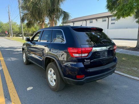Used 2012 Jeep Grand Cherokee Laredo AWD/4WD image 7
