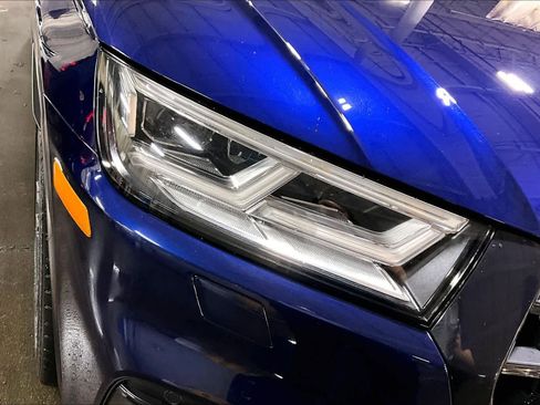 Used 2020 Audi SQ5 Premium Plus w/ Premium Plus Package image 27