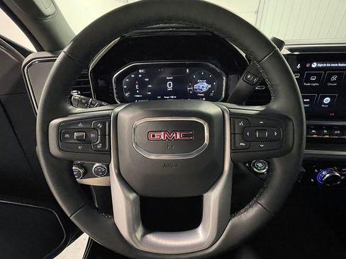 Used 2026 GMC Sierra 1500 SLT image 34