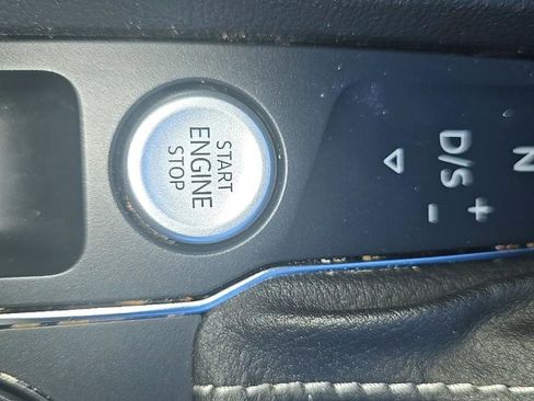 Used 2022 Volkswagen Atlas SE image 19