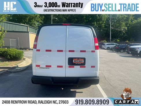 Used 2021 Chevrolet Express 2500 RWD image 4