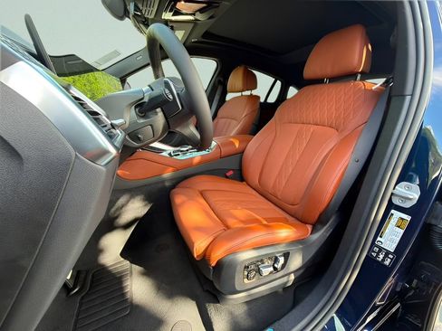 New 2027 BMW X6 xDrive40i w/ Executive Package AWD/4WD image 10