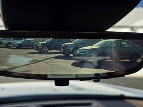 Used 2024 GMC Yukon Denali w/ Advanced Technology Package image 29