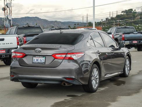 Used 2019 Toyota Camry LE w/ Carpet Mat Package FWD image 7