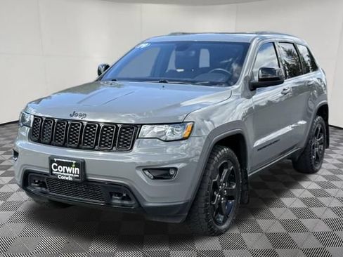 Used 2019 Jeep Grand Cherokee Laredo AWD/4WD image 5