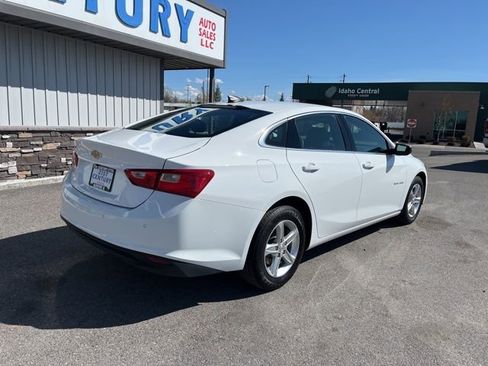 Used 2025 Chevrolet Malibu LS FWD image 12