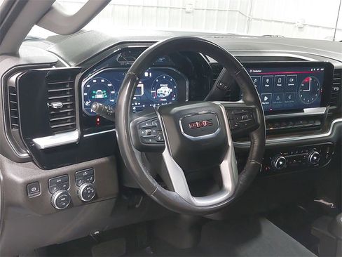 Used 2022 GMC Sierra 1500 Elevation image 15