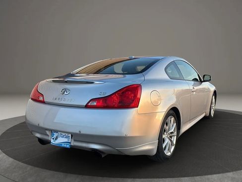 Used 2012 INFINITI G37 Journey w/ Premium Pkg image 8